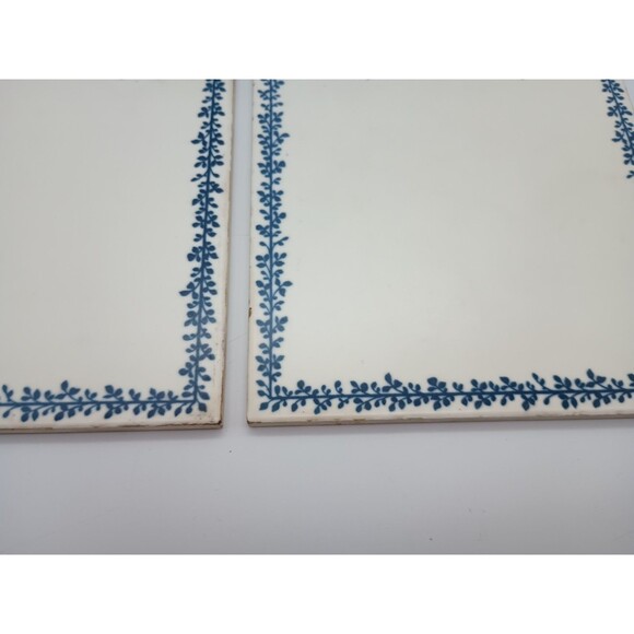 Richard Ginori Tiles Delft Blue Laurel Leaf Border Dated 1967 Set Of 2 - Picture 2 of 6